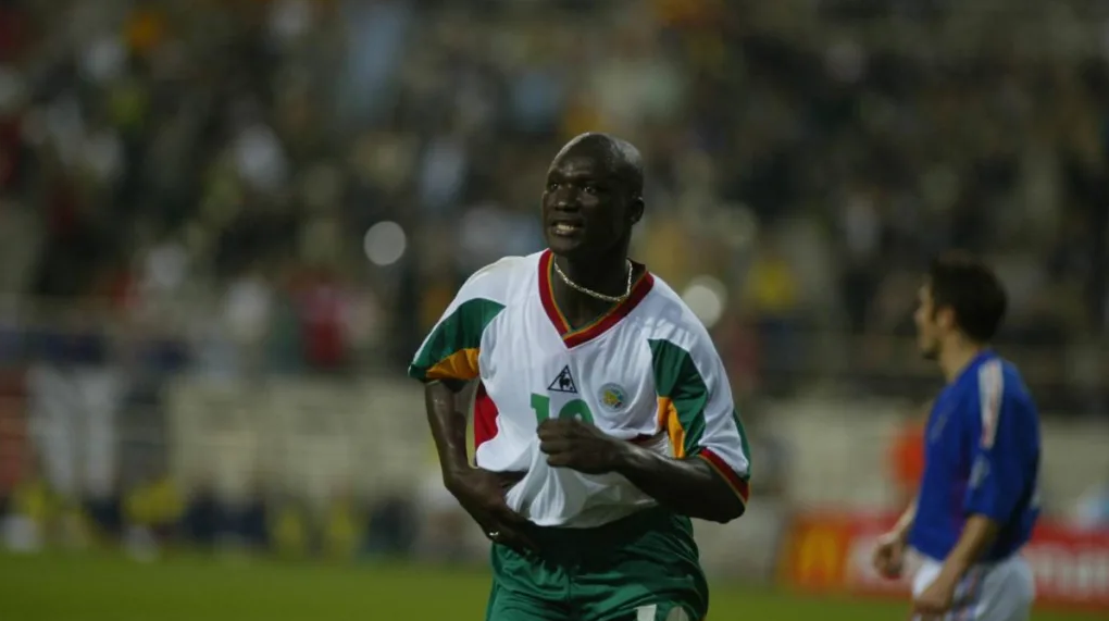 Papa Bouba Diop ai Mondiali di Giappone-Corea del 2002. Foto: cafonline.com