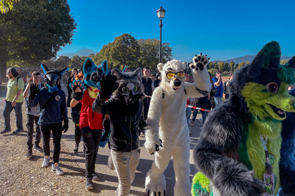 fursuit walk lucca furry