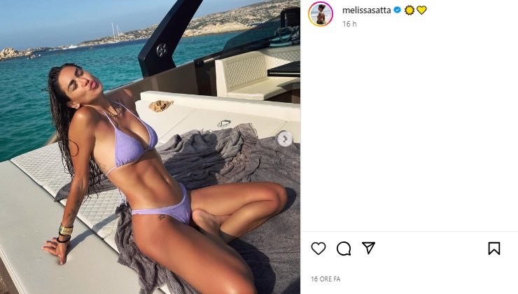 Melissa Satta bikini fisico