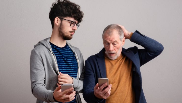 Finally a place where seniors are taught to use a smartphone