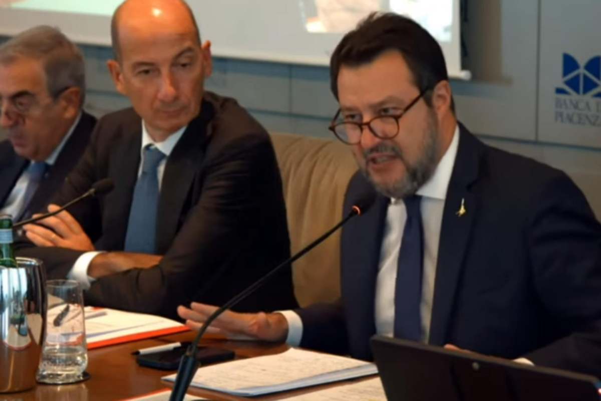 Per Salvini la parola d'ordine è "semplificazione" 