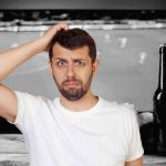 Guardare film e partite illegalmente cosa si rischia