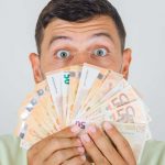 Bonus della Meloni, arriva in busta paga