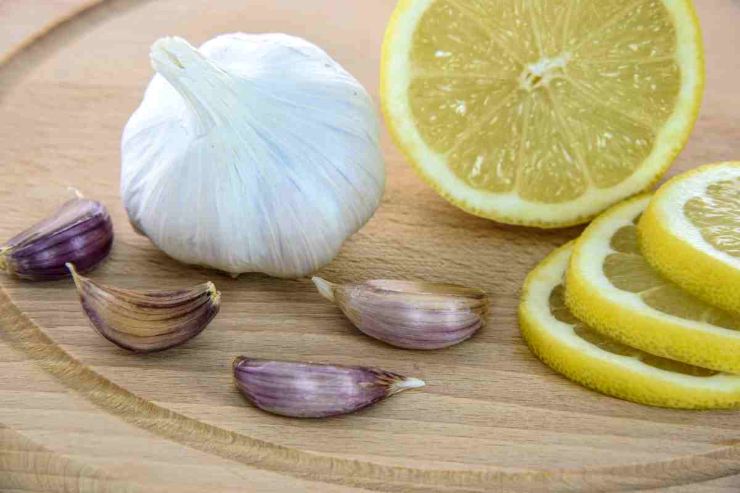 aglio e limone contro il raffreddore