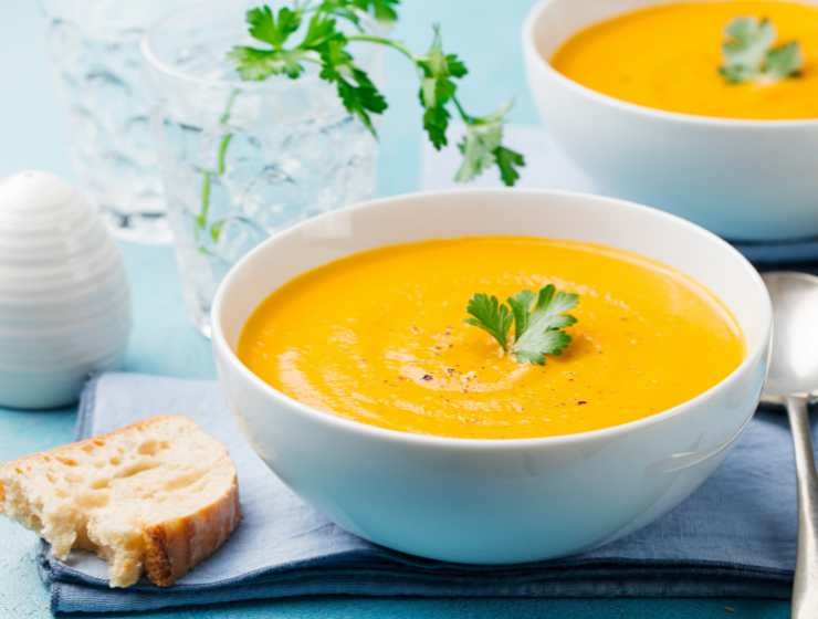zuppa carote e zucca per l'autunno