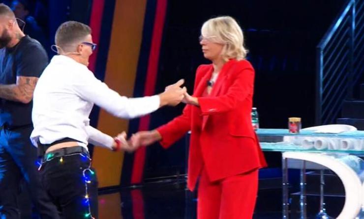 Maria De Filippi balla Italodisco