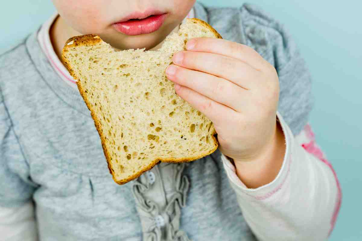 Cibo che diamo sempre ai bambini, quale evitare