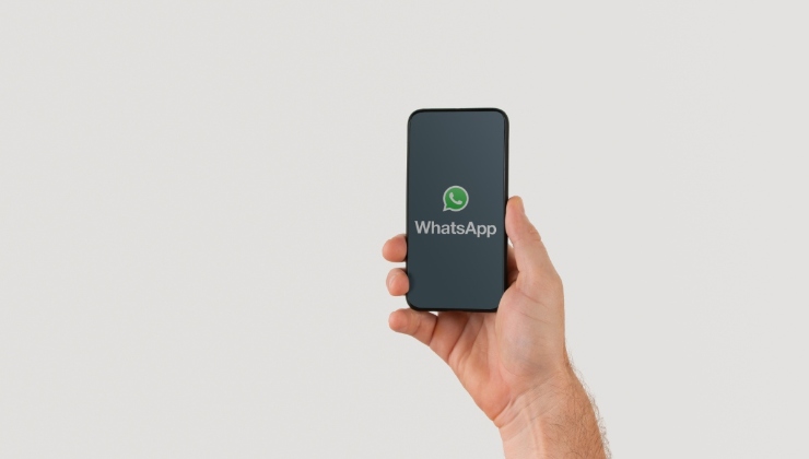 Whatsapp: come difendersi da chi spia 