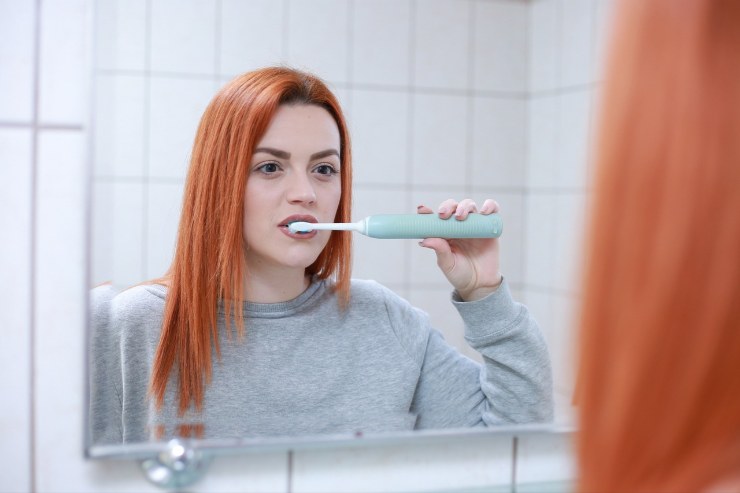 Perché non devi lavare i denti dopo colazione 