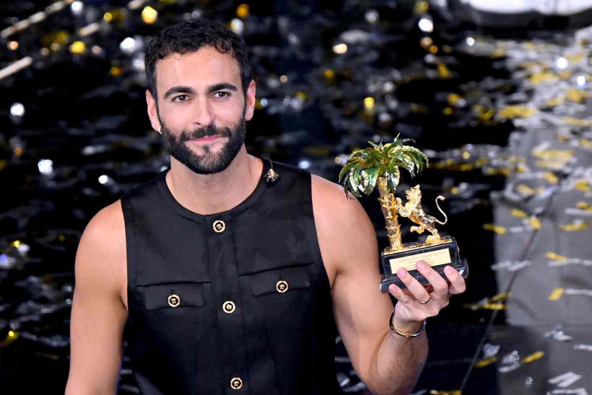 Marco Mengoni che lavoro faceva prima