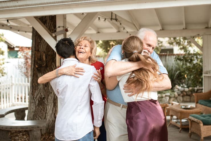 I pensionati all'estero ritrovano i figli emigrati