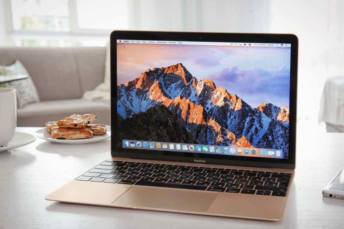 Il nuovo MacBook potentissimo di Apple 