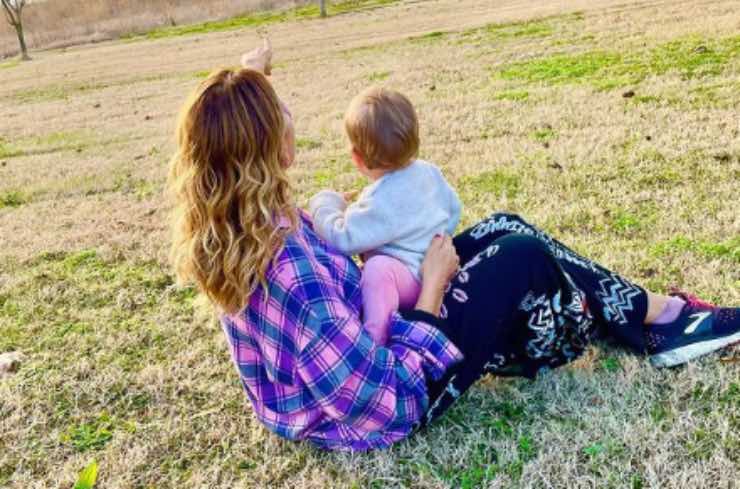 Barbara D'Urso studia il ritorno in tv mentre si gode momenti di relax con la nipote Matilde