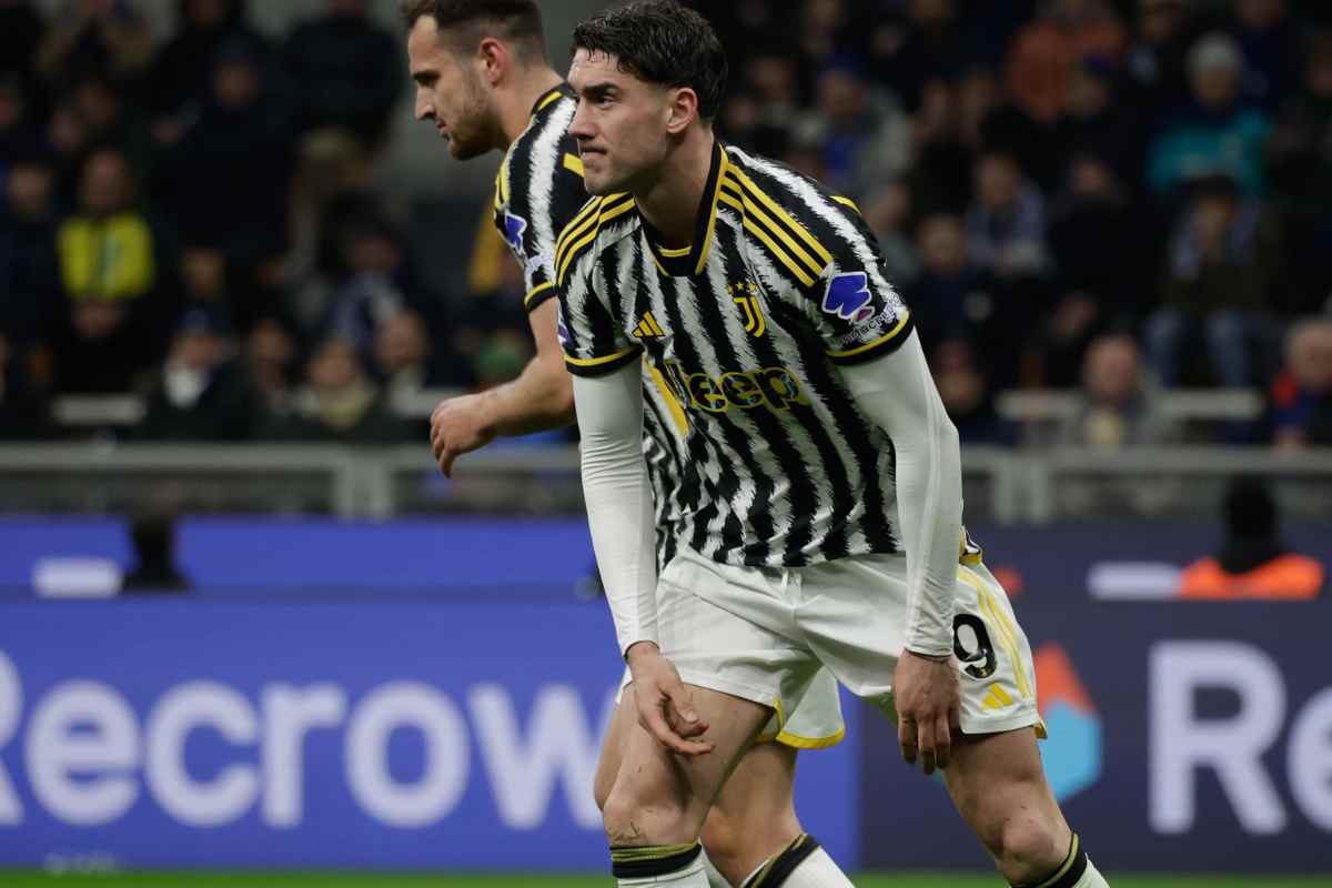 Vlahovic incartato: può lasciare la Juve 