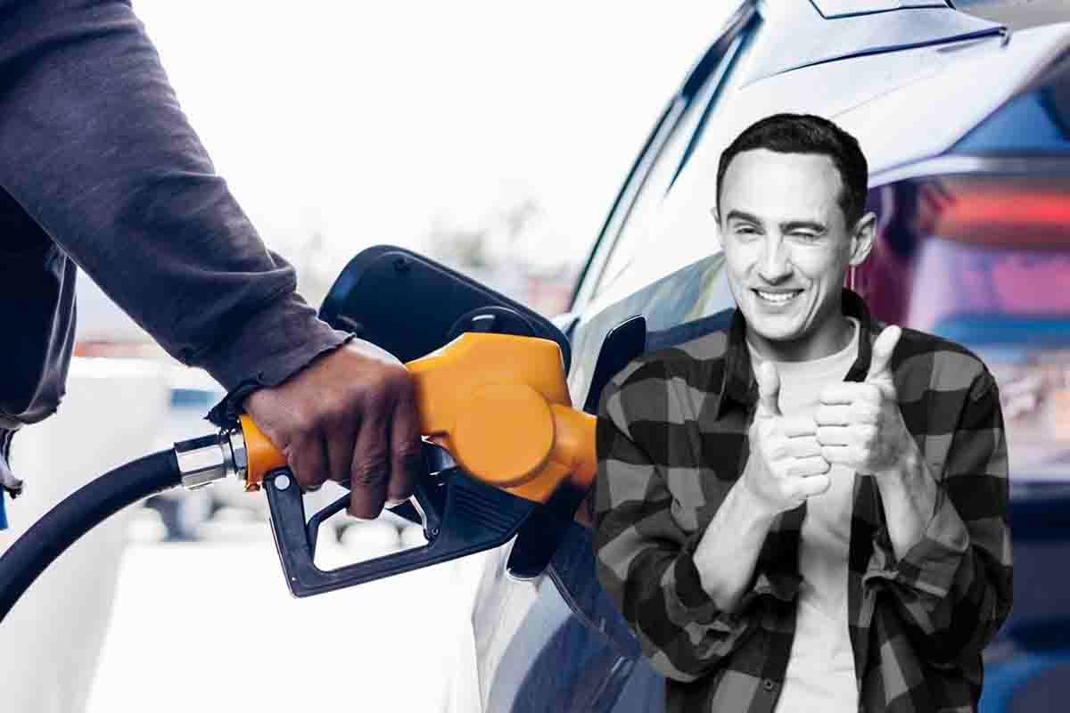 Il trucco da usare alla pompa di carburante 