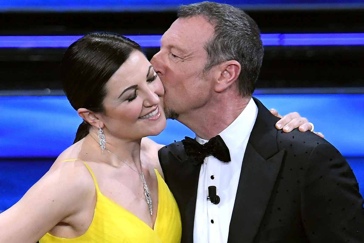 Giovanna Civitillo a cena con tutta la famiglia