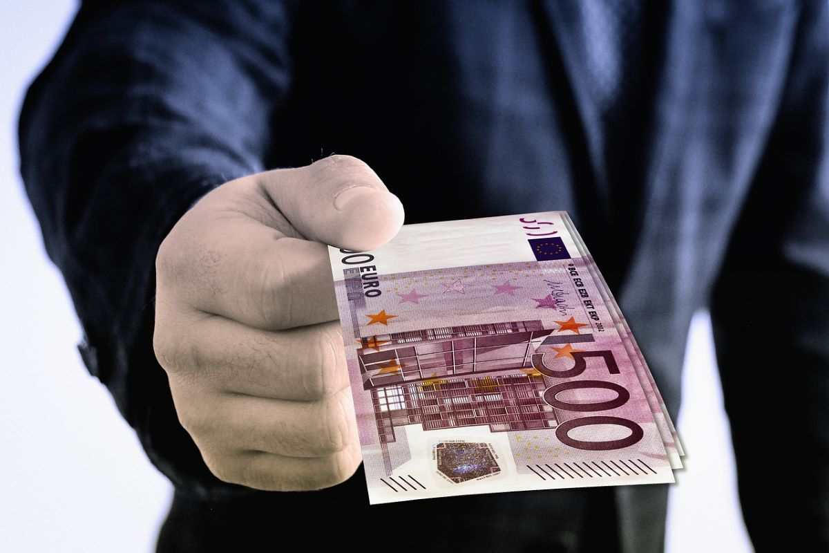 bonus famiglia oltre 1.000 euro per tutti