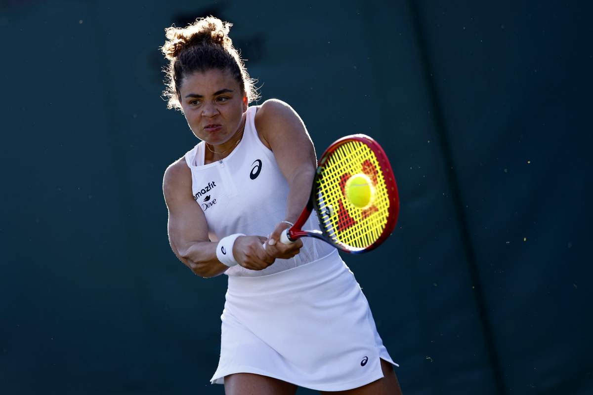 Jasmine Paolini in risposta durante un match di Wimbledon