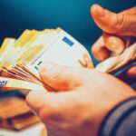 persona conta soldi