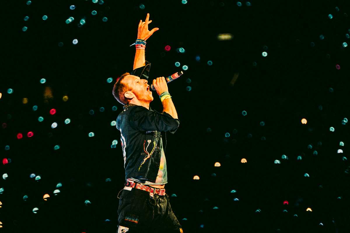 coldplay leader canta