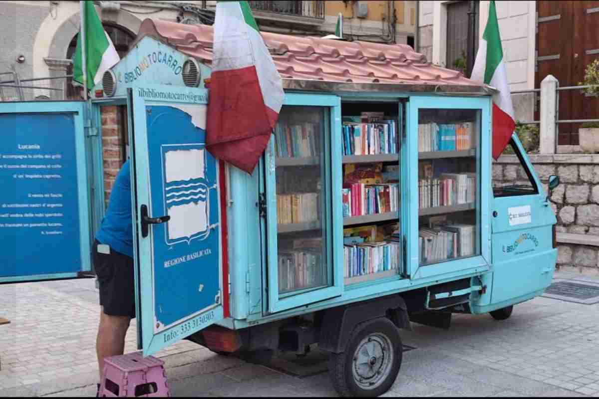 Bibliomotocarro