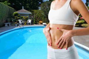 Ma di pancia in piscina