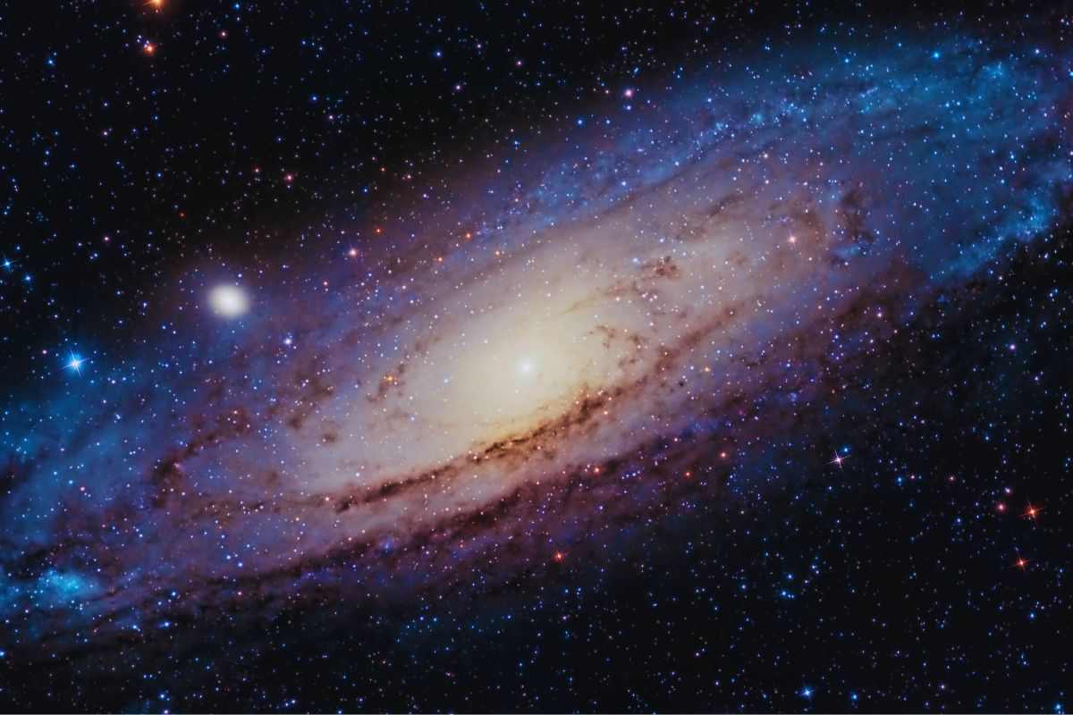 Immagine telescopica di una galassia
