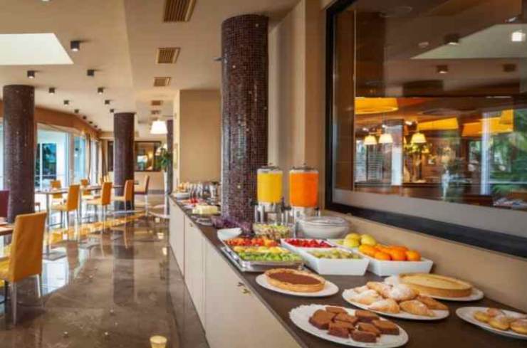 colazione in albergo