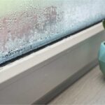 Condensa sul vetro, portafiori