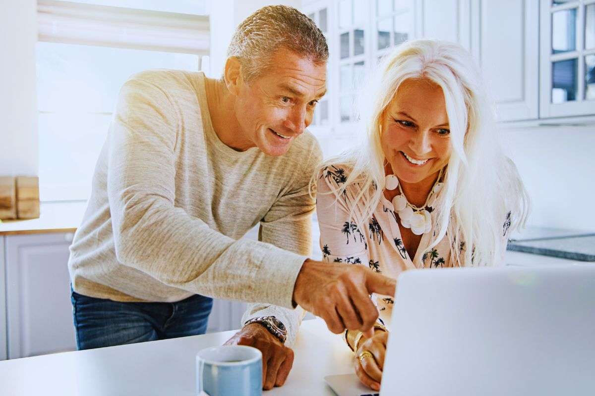 famiglia al computer