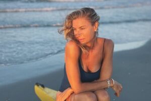 martina colombari