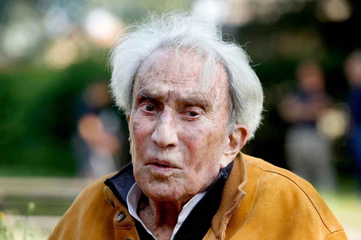 Emilio fede triste