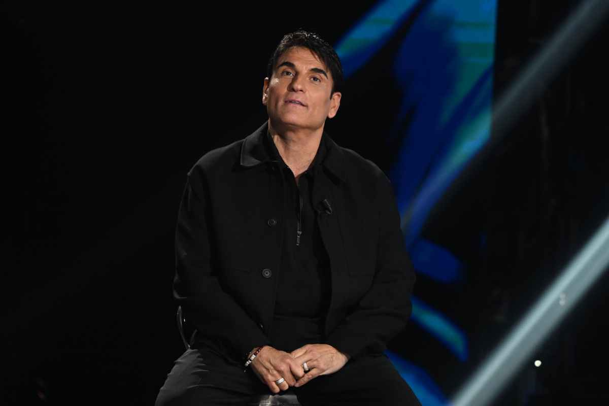 Sal Da Vinci punta sull’eleganza napoletana: Duccio Fiorenzano firma i look per l’Eurovision 2026