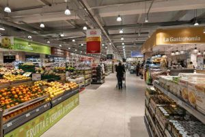 interno di un supermercato